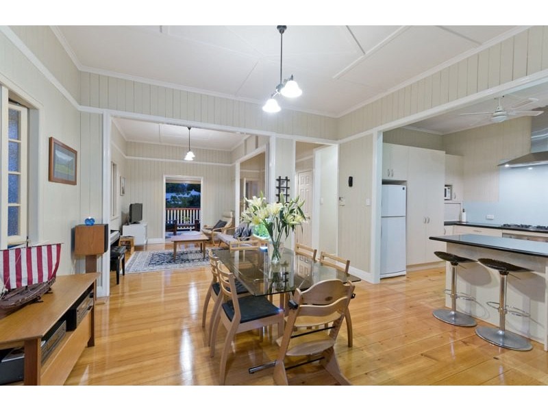 81 Empress Terrace, Bardon QLD 4065