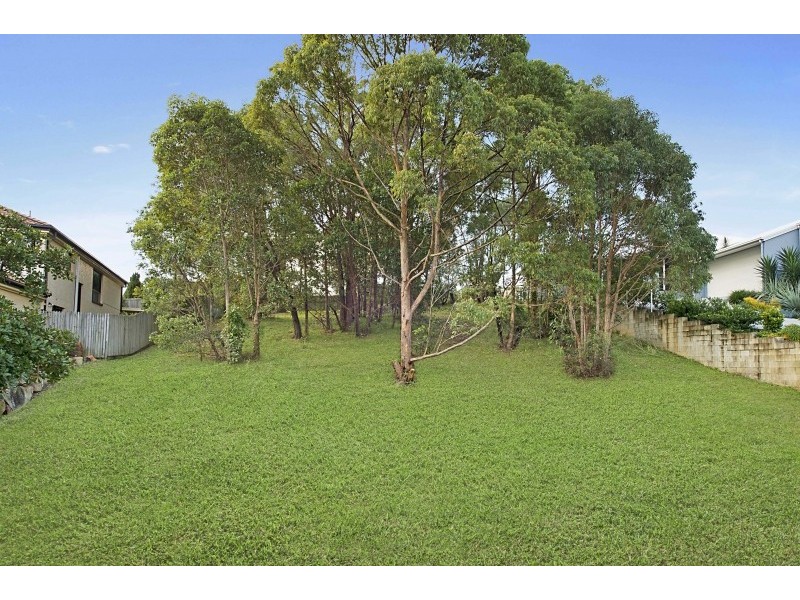 16 Aquarius Place, Bridgeman Downs QLD 4035