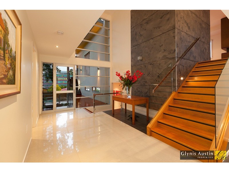 25 Aston Street, Toowong QLD 4066