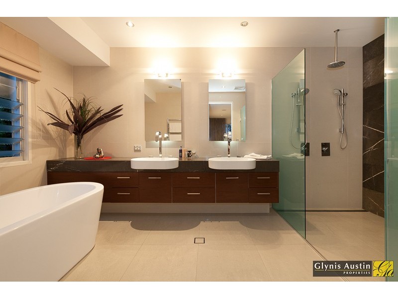 25 Aston Street, Toowong QLD 4066