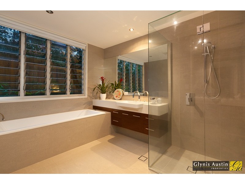 25 Aston Street, Toowong QLD 4066