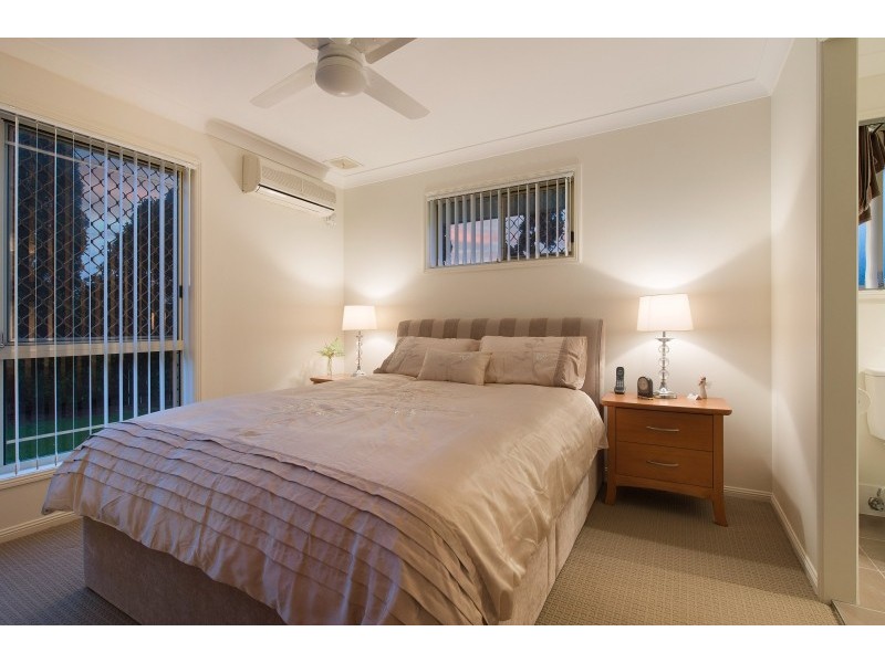 42 Flinders Way, Albany Creek QLD 4035
