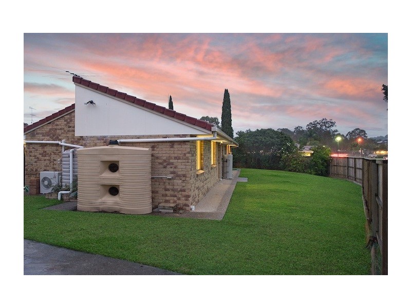 42 Flinders Way, Albany Creek QLD 4035