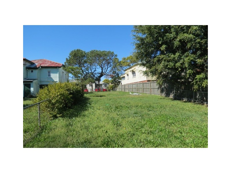80 Park Road, Wooloowin QLD 4030