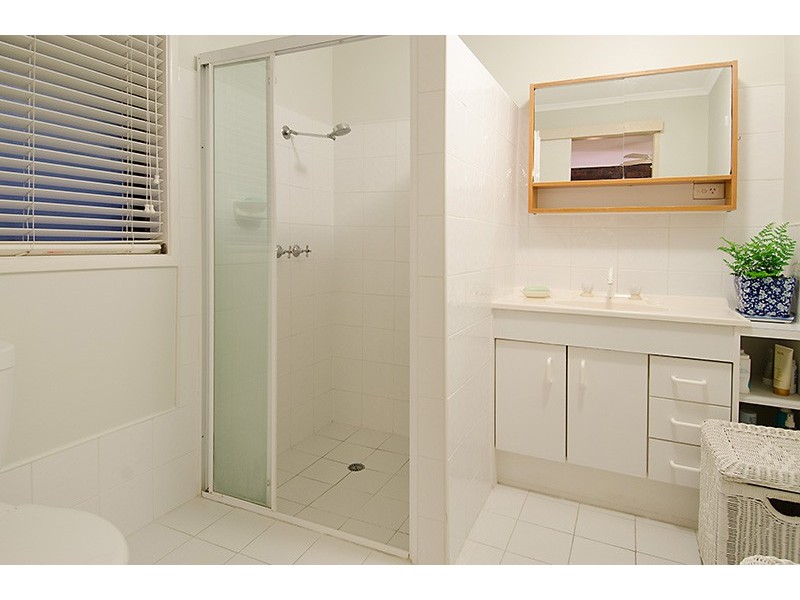 18 Tullira Street, The Gap QLD 4061