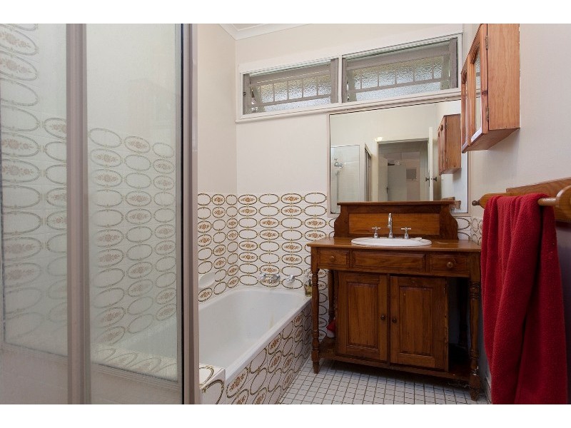 91 Coronation Street, Bardon QLD 4065