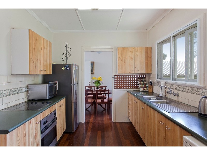 91 Coronation Street, Bardon QLD 4065