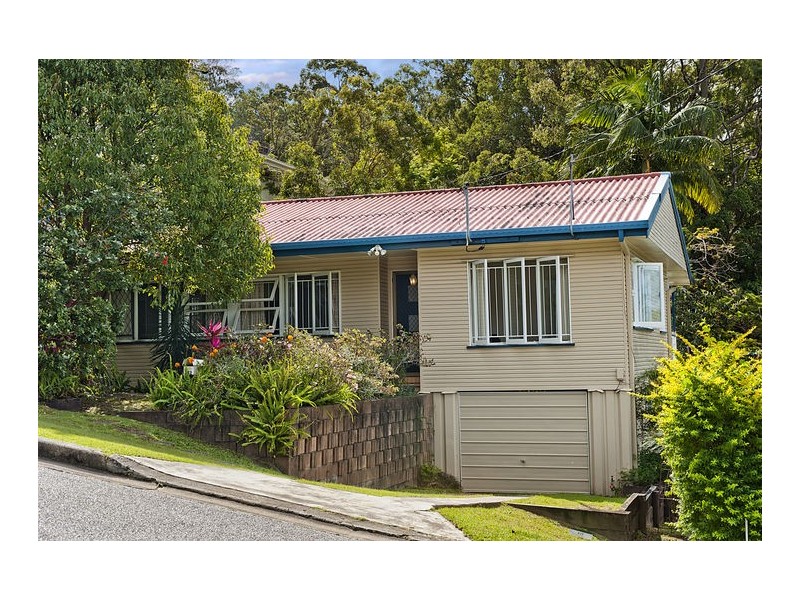 132 Outlook Crescent, Bardon QLD 4065