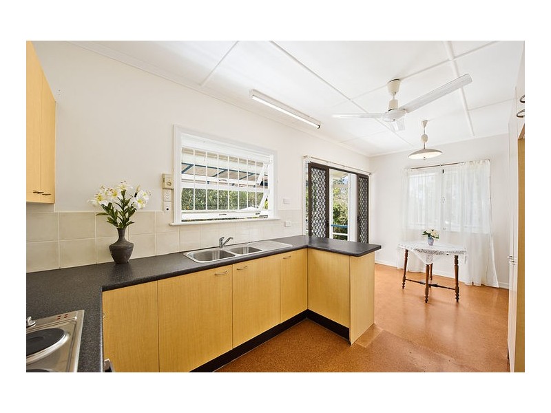 132 Outlook Crescent, Bardon QLD 4065