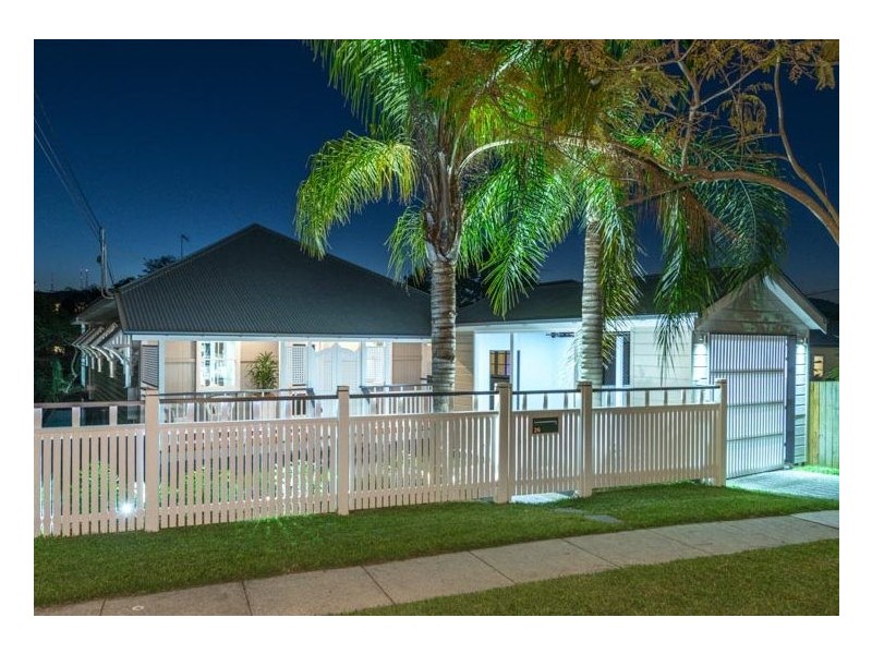 26 Accession Street, Bardon QLD 4065