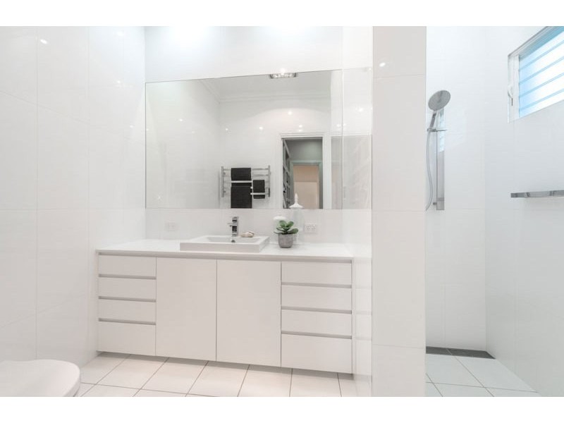 26 Accession Street, Bardon QLD 4065