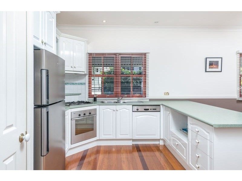 85 Main Avenue, Bardon QLD 4065