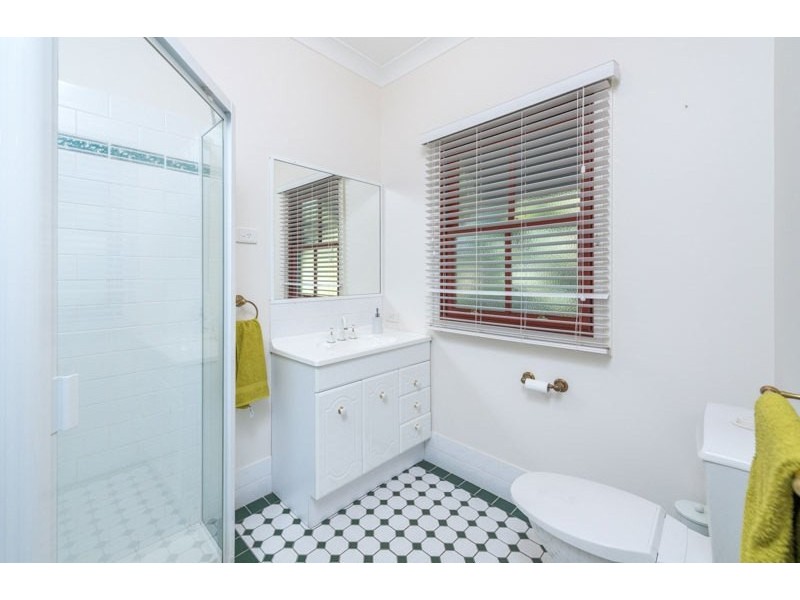 85 Main Avenue, Bardon QLD 4065