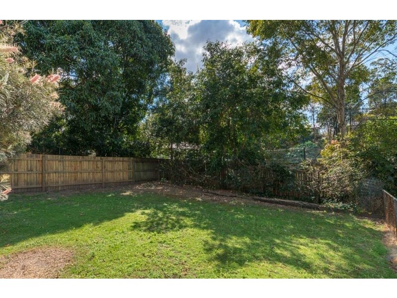 85 Main Avenue, Bardon QLD 4065