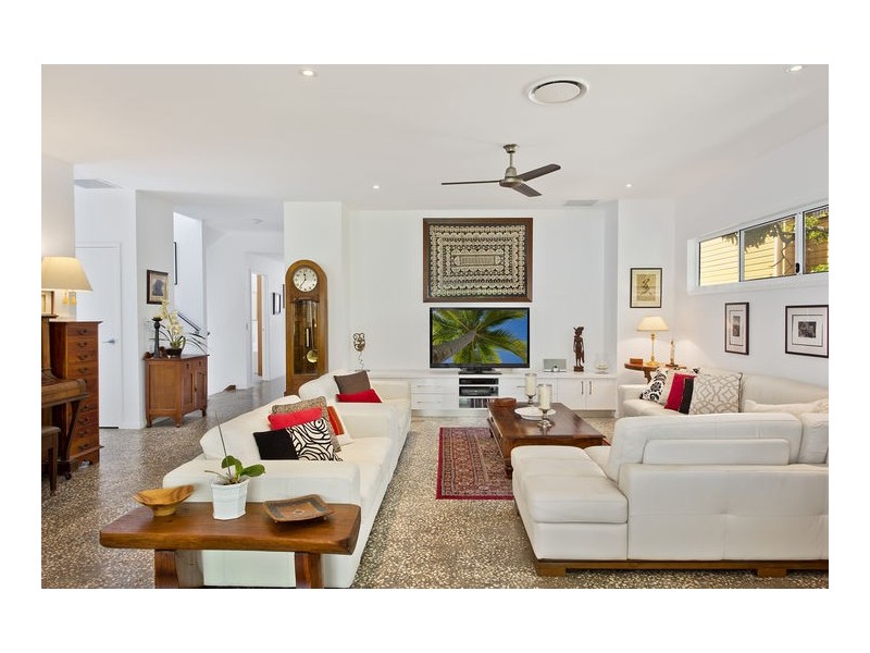 107 Leworthy Street, Bardon QLD 4065