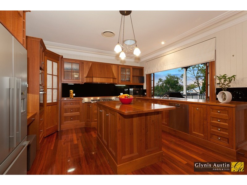 11 Bangalla Street, Auchenflower QLD 4066