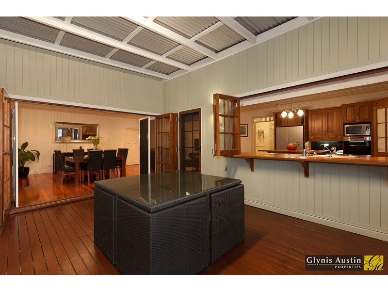 11 Bangalla Street, Auchenflower QLD 4066