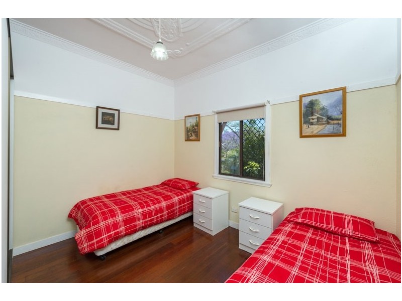 25 Millwood Street, Bardon QLD 4065