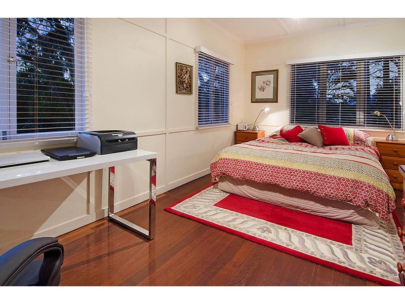 107 Alexandra Street, Bardon QLD 4065