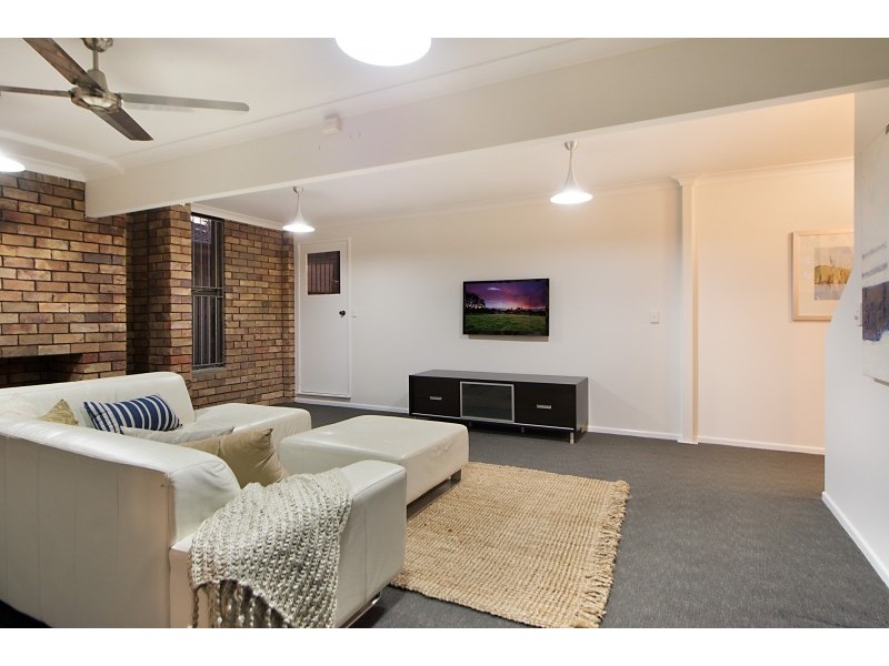 85 Hebe Street, Bardon QLD 4065