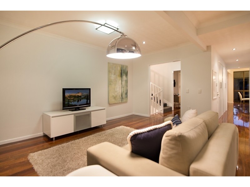 85 Hebe Street, Bardon QLD 4065
