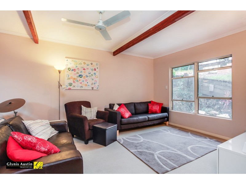 335 Simpsons Road, Bardon QLD 4065