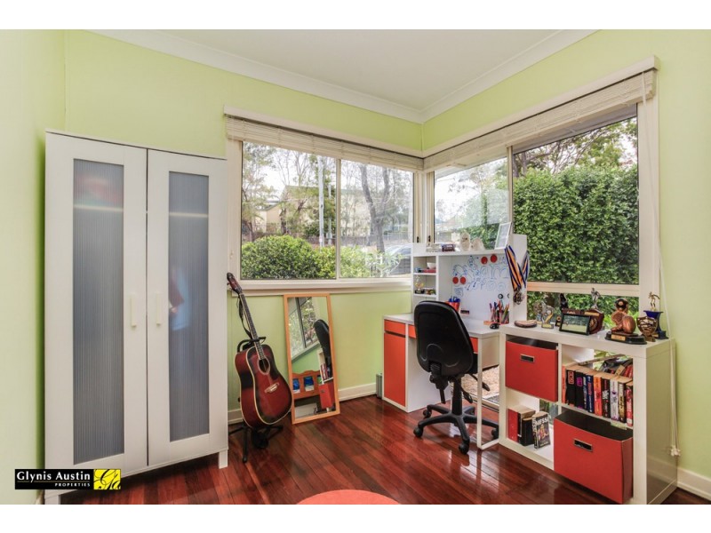 335 Simpsons Road, Bardon QLD 4065