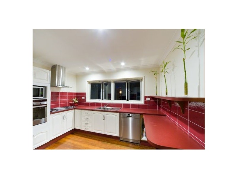 14 Angus Street, Bardon QLD 4065