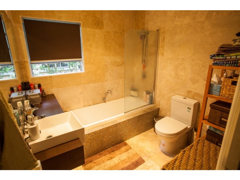 64 Gerler Street, Bardon QLD 4065