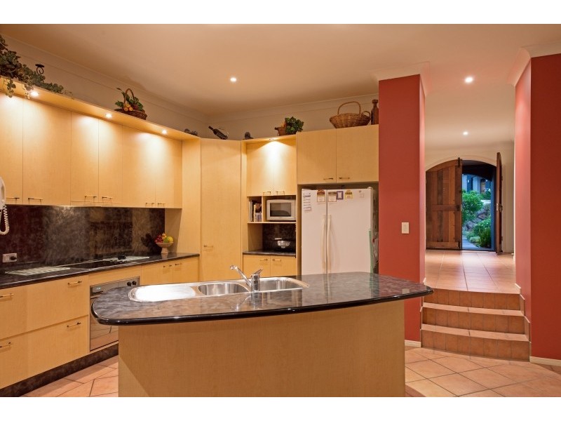 31 Ironbark Place, Bridgeman Downs QLD 4035