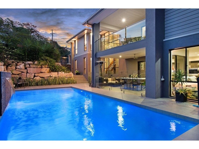 17 Hebe Street, Bardon QLD 4065