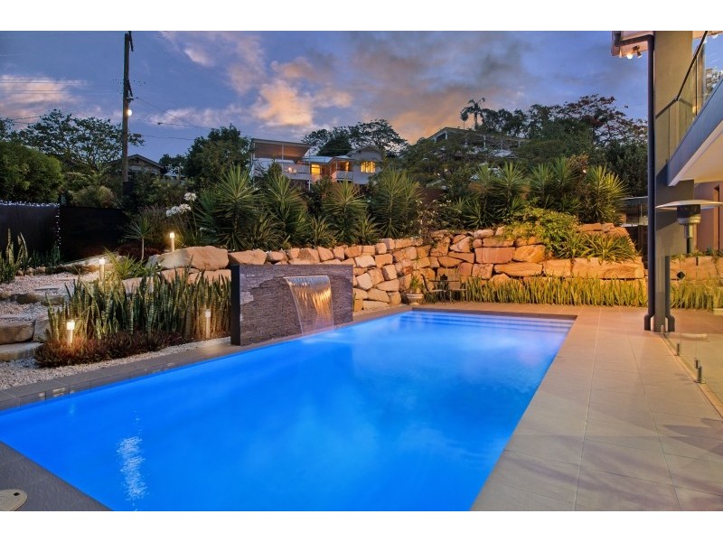 17 Hebe Street, Bardon QLD 4065