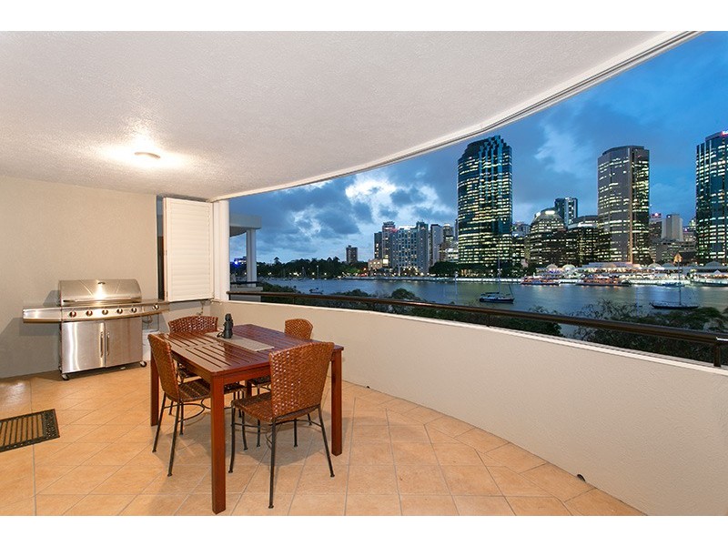 228/36 MacDonald Street, Kangaroo Point QLD 4169