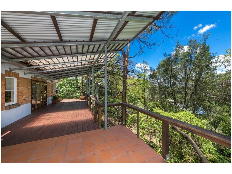 24 Macgregor Terrace, Bardon QLD 4065