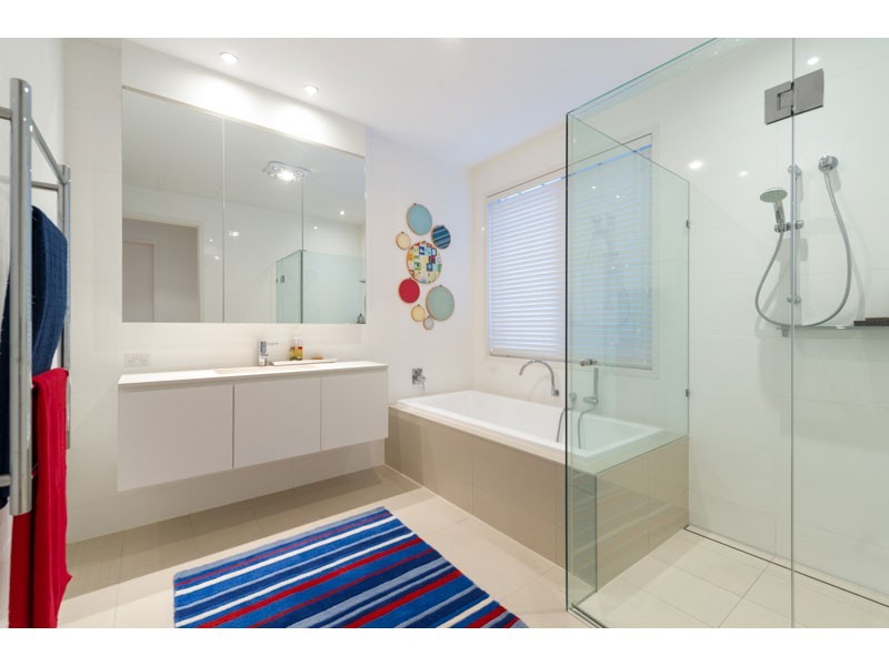 32 David Avenue, Bardon QLD 4065