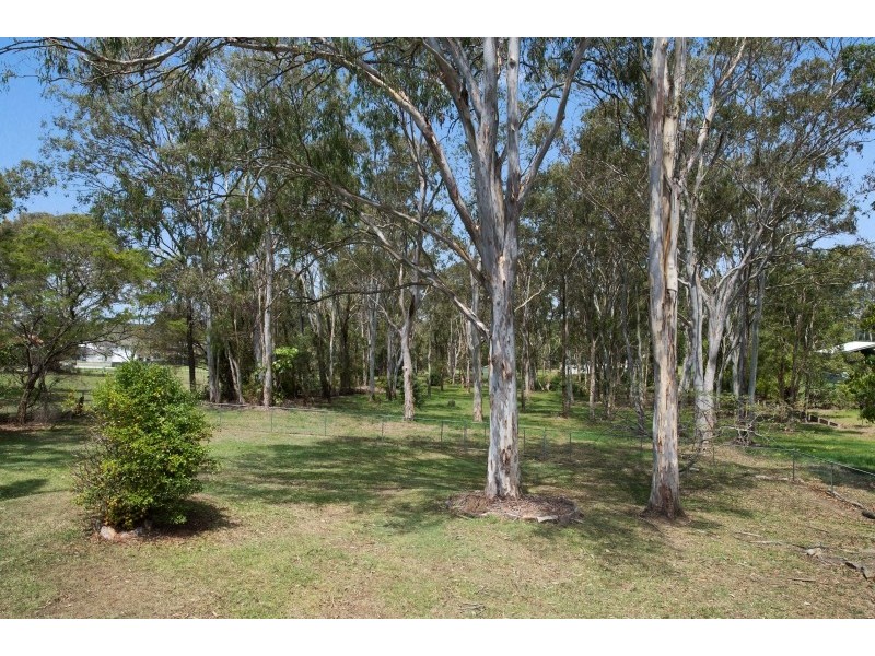 61 Retreat Street, Bridgeman Downs QLD 4035