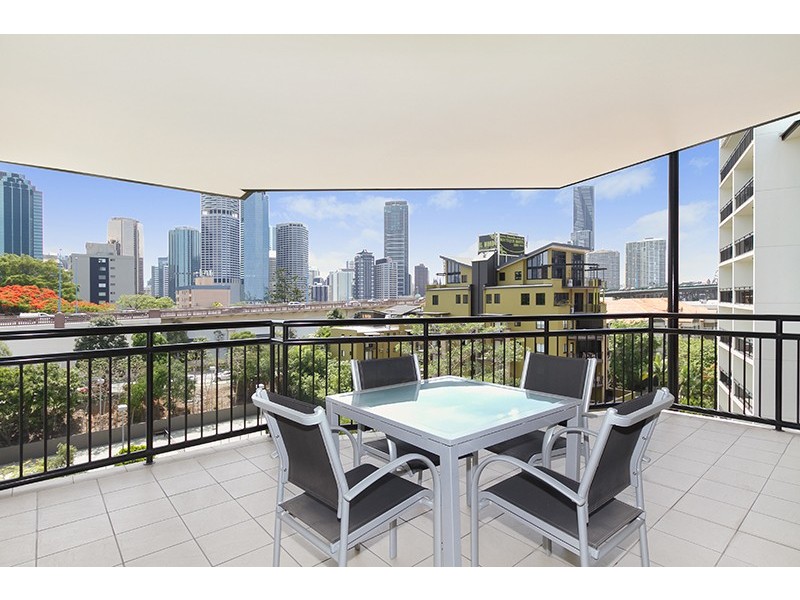 65/15 Goodwin Street, Kangaroo Point QLD 4169