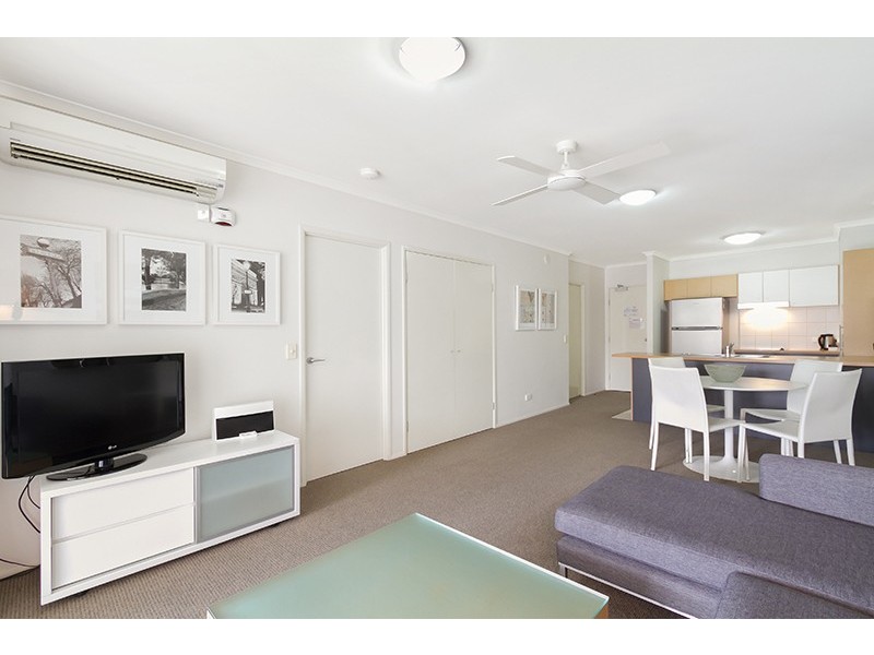 65/15 Goodwin Street, Kangaroo Point QLD 4169