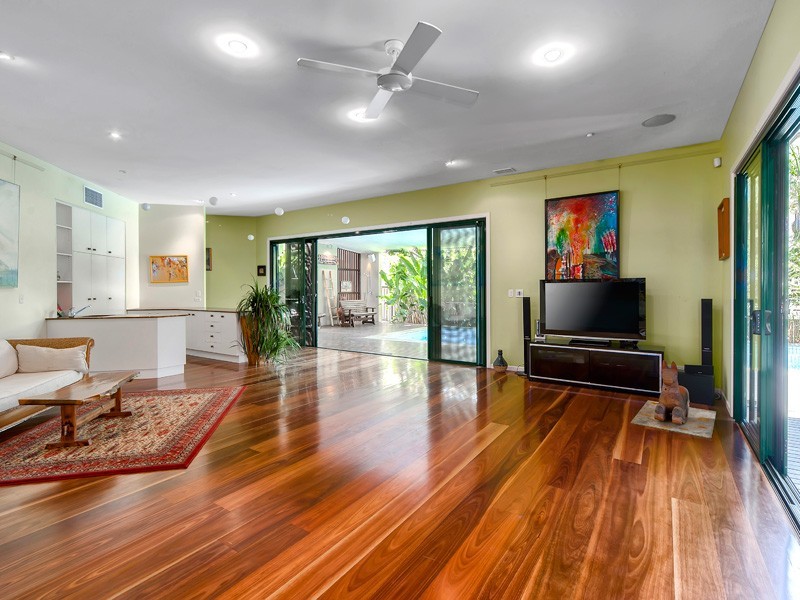 43 Lilley Road, Bardon QLD 4065