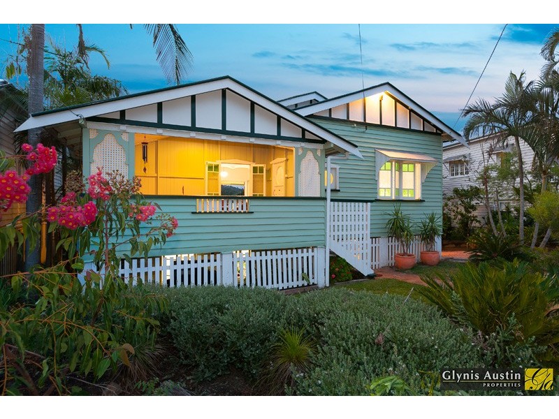 74 Lewin Street, Bardon QLD 4065