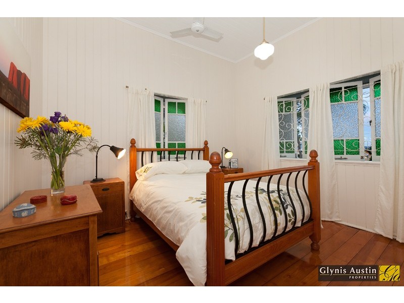 74 Lewin Street, Bardon QLD 4065