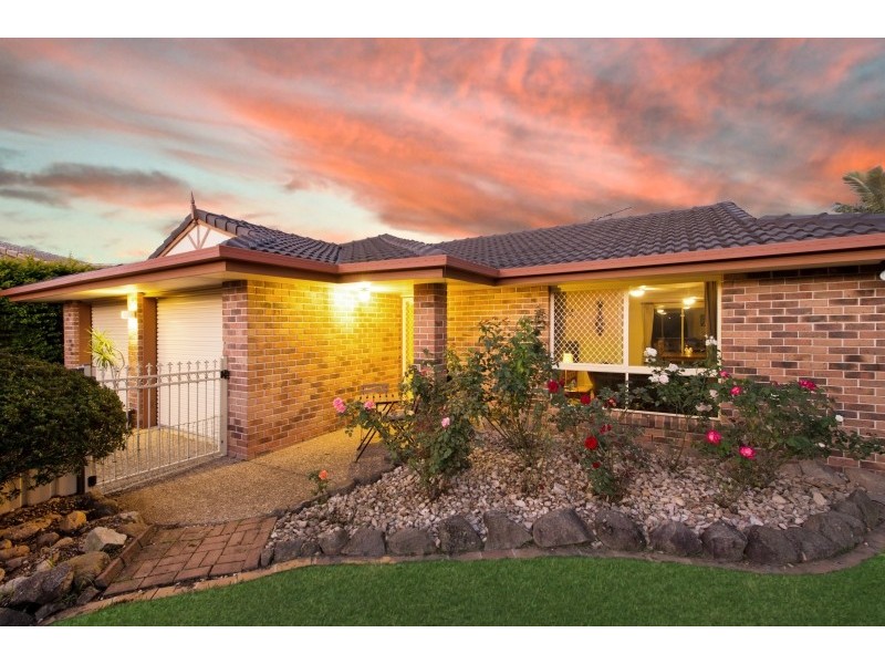 5 Brookland Close, Bridgeman Downs QLD 4035