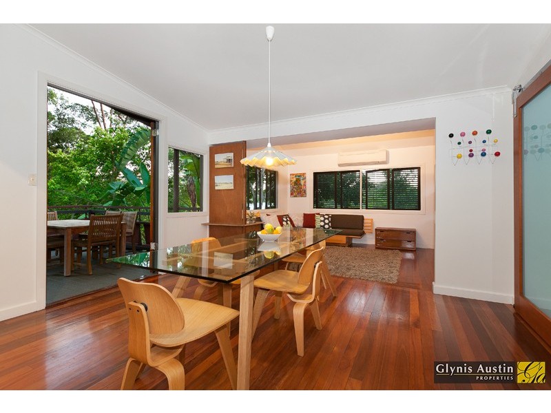 27 Walter Street, Toowong QLD 4066