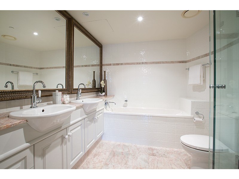 21 Pixley Street, Kangaroo Point QLD 4169