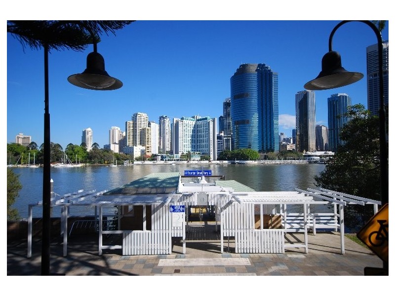 21 Pixley Street, Kangaroo Point QLD 4169