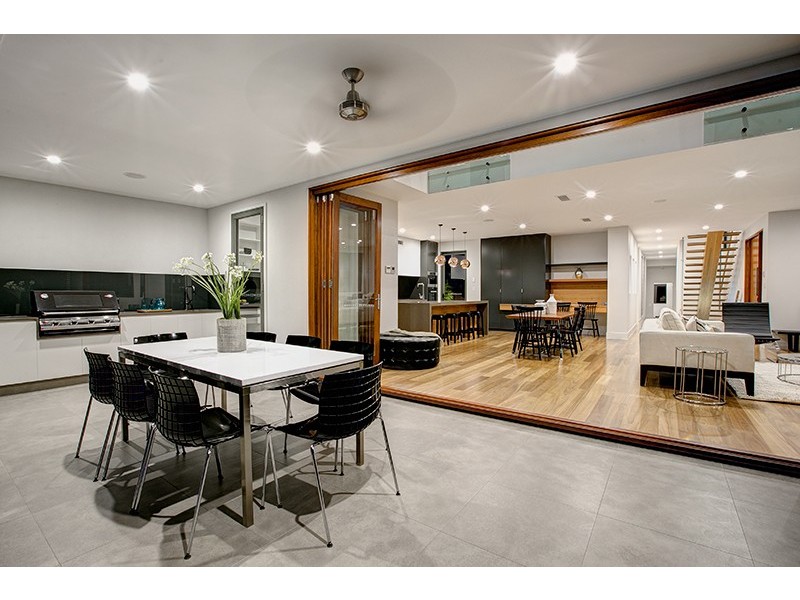 105 Fifth Avenue, Balmoral QLD 4171