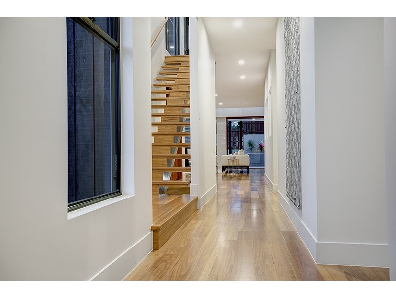 105 Fifth Avenue, Balmoral QLD 4171