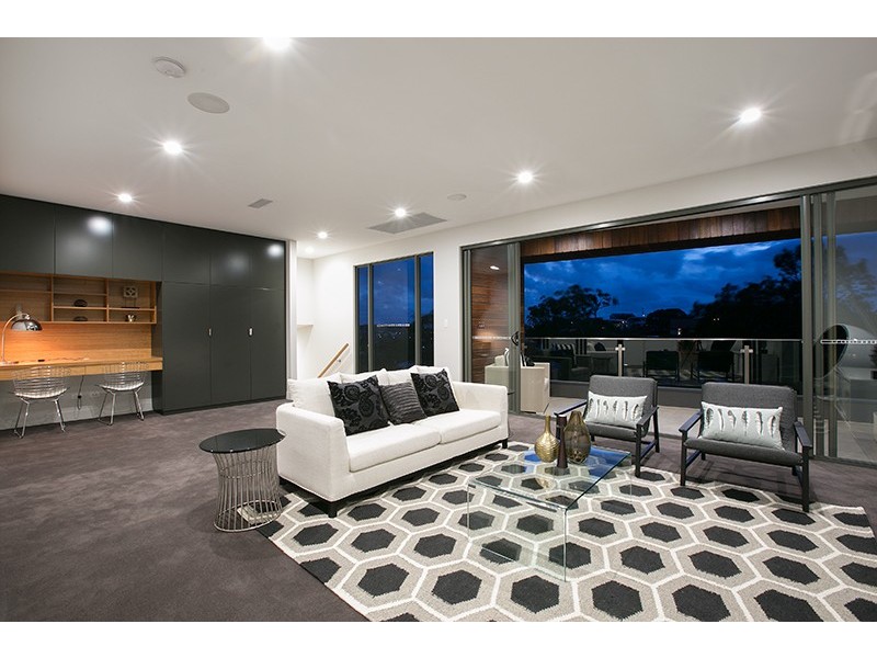 105 Fifth Avenue, Balmoral QLD 4171