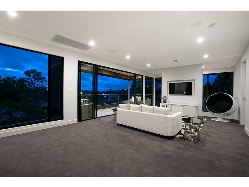 105 Fifth Avenue, Balmoral QLD 4171