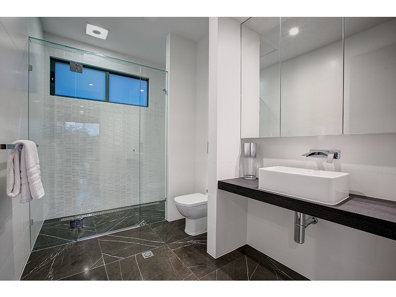 105 Fifth Avenue, Balmoral QLD 4171